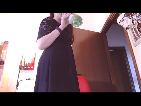❤️ En underdanig slave, der elsker beskidte og lækre trusser, er tvunget til at onanere efter at have set denne video! Sex video at da.ttsex.ru ❌