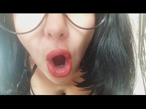❤️ Skat, din stedmor vil ikke lade dig gå i skole i dag ... Jeg har for meget brug for dig... Sex video at da.ttsex.ru ❌