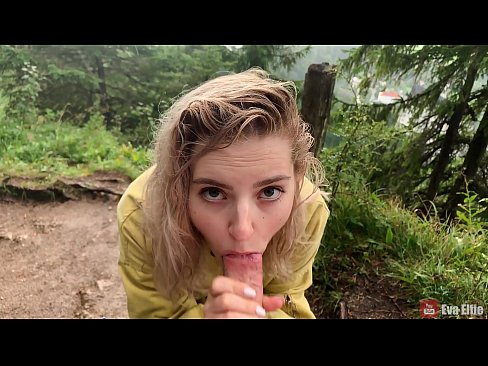 ❤️ Pige sluger sperm efter et offentligt blowjob - Eva Elfi Sex video at da.ttsex.ru ❌