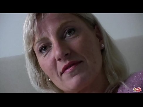 ❤️ Moderen vi alle kneppede ... Dame, opfør dig ordentligt! Sex video at da.ttsex.ru ❌